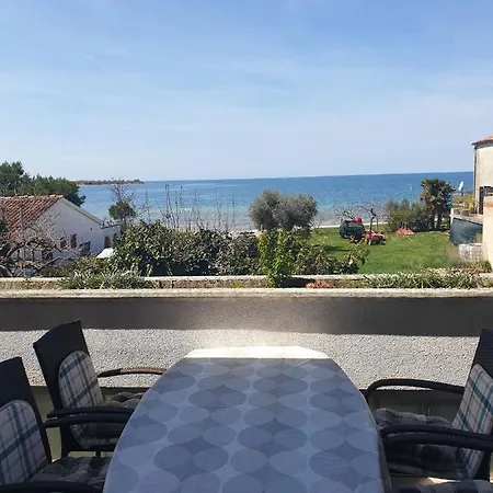 Alice Novigrad Istria