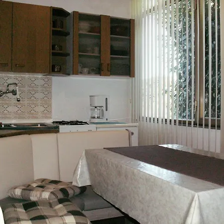 Alice Apartman