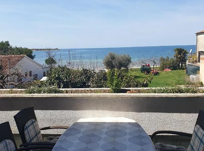 Alice Novigrad Istria